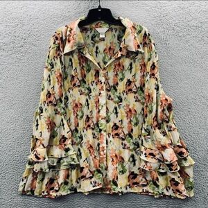 CJ Banks 2X Floral Flutter Sleeve Crinkle Blouse​
